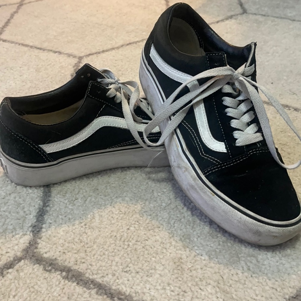 Vans old skool platform sneaker classic signature black